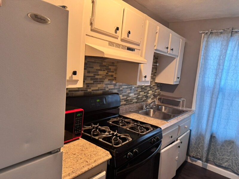 Building Photo - 235 Tremont St