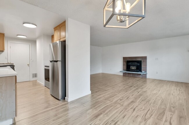 Building Photo - Arbor Lake Duplex unit for lease in private setting