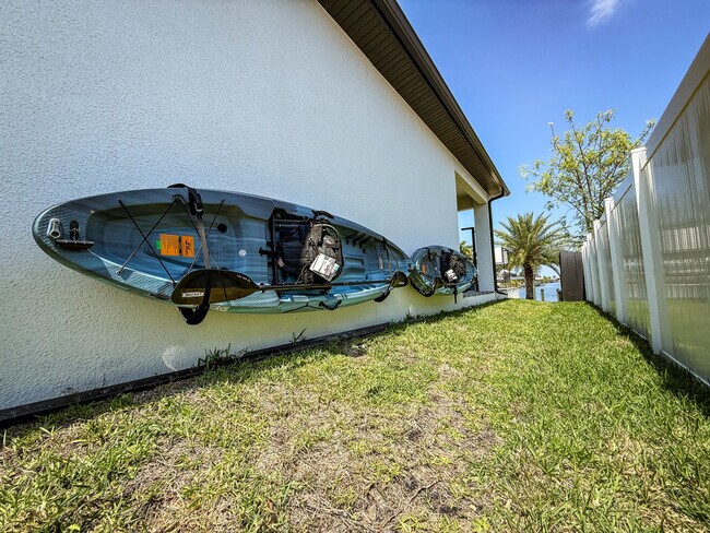 Building Photo - 3611 Gulfstream Pkwy