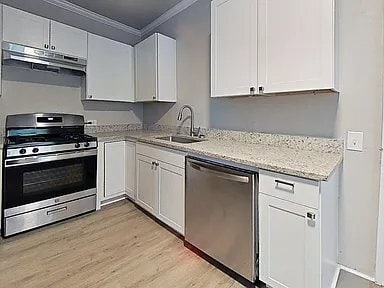 Building Photo - 124 N Yorktown Ave