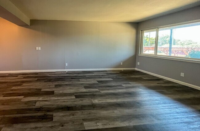 Interior Photo - 3101 Truax Court