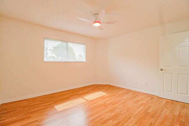 Building Photo - 3453 NW 44th St