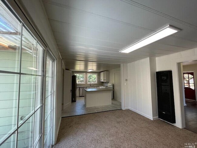 Building Photo - 5773 Melita Rd