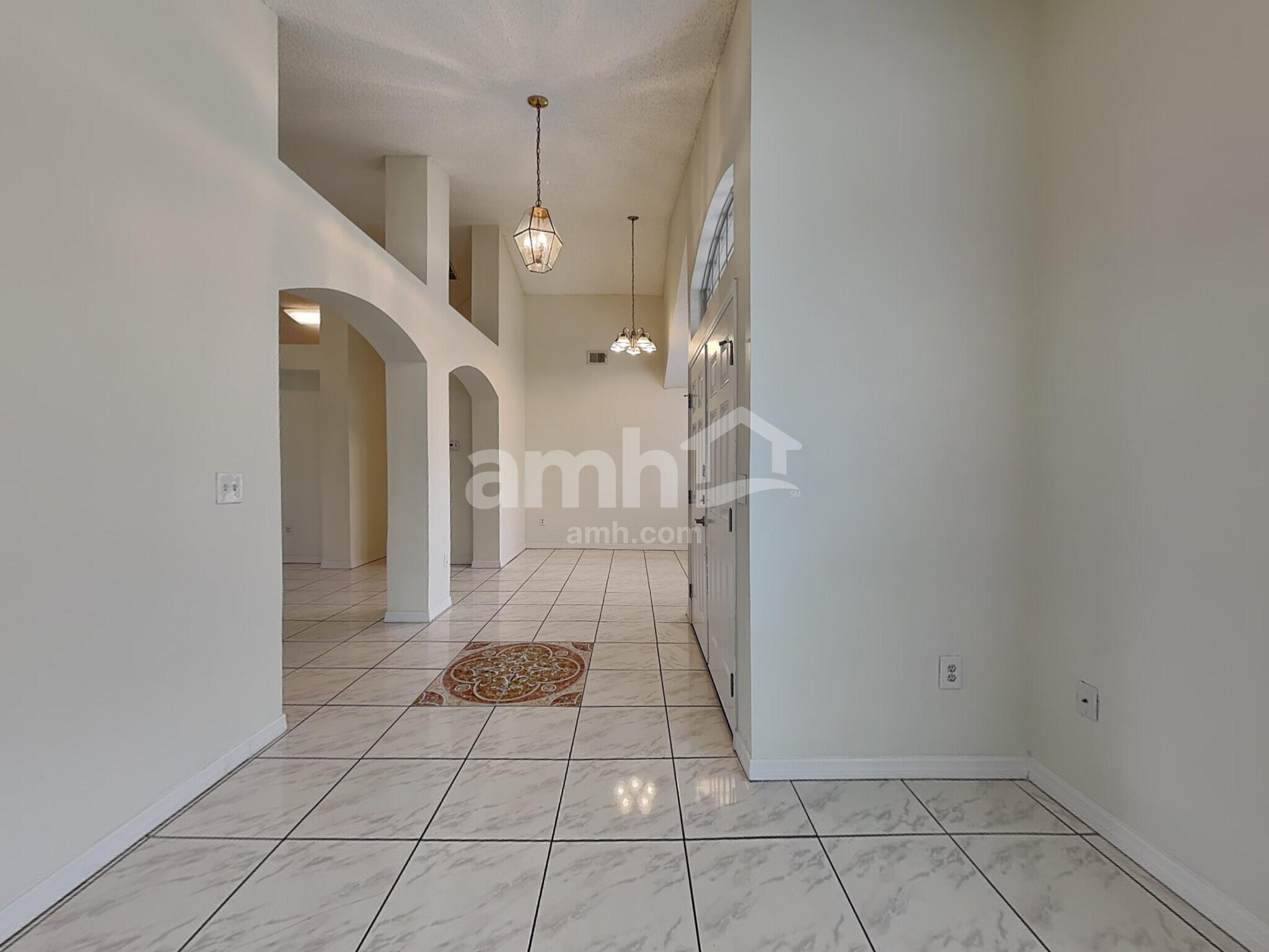 Building Photo - 2808 Berkshire Cir
