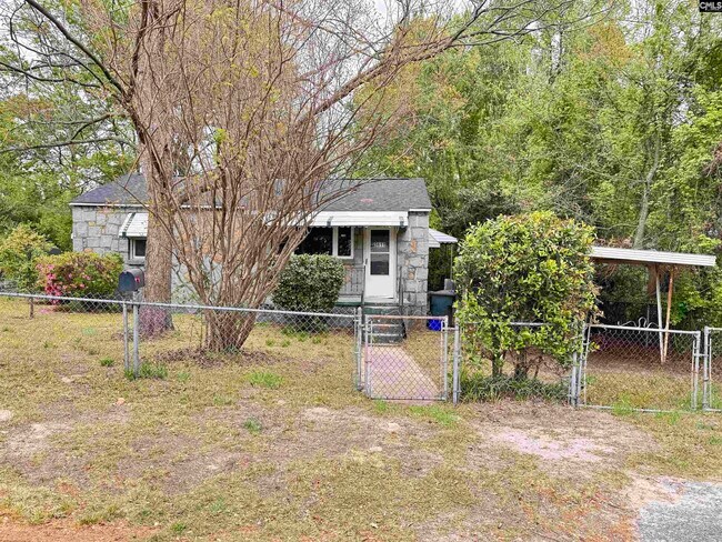 Building Photo - 3611 Hydrangea St