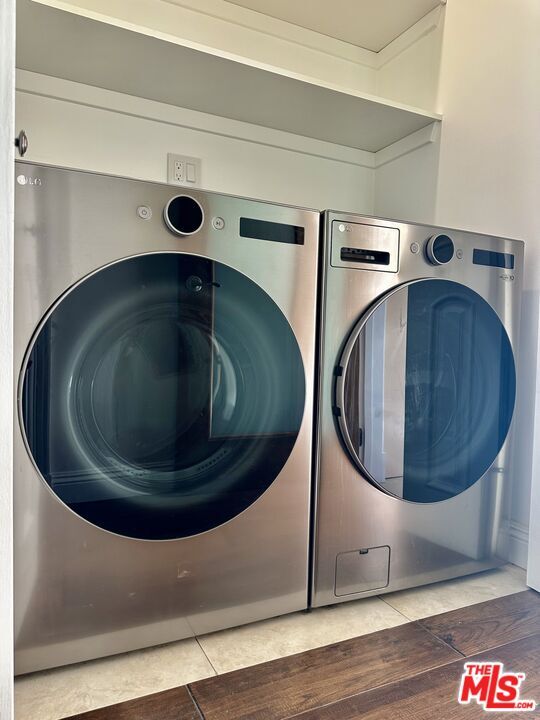 Building Photo - 128 S Swall Dr