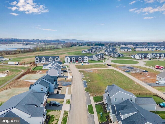 Building Photo - 508 Charleston Dr