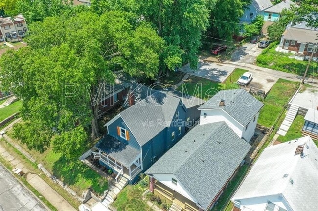 Building Photo - 3416 Anderson Ave