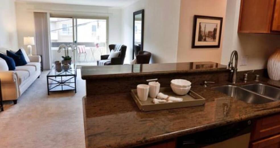 Building Photo - 66 Fairmount Ave