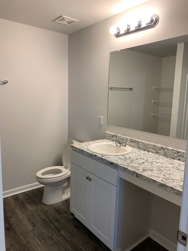 Building Photo - GET IT NOW!   New Three Bedroom | Two Bath Home in Cherokee Bend