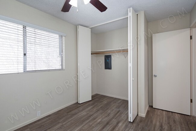 Building Photo - 1 MONTH FREE! Charming 2BR w/ Parking in Pacific Beach