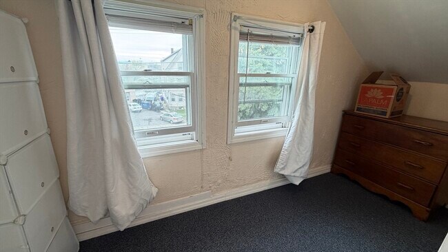 Building Photo - 25 Broadway