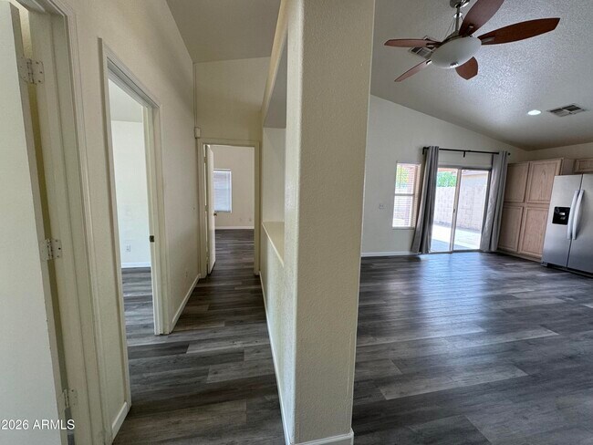 Building Photo - 2380 E Derringer Way