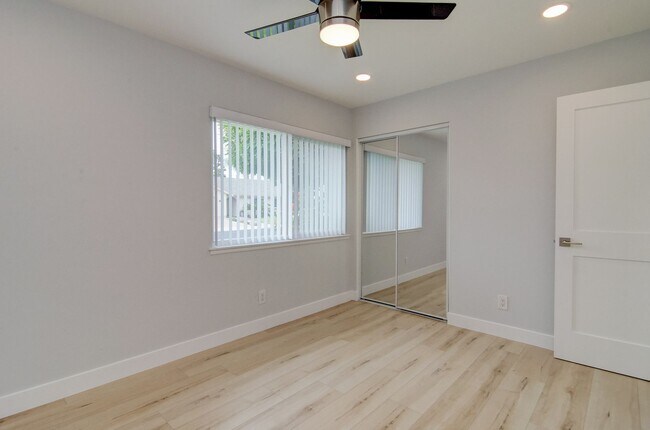 Building Photo - Turnkey Huntington Beach Home with Modern ...