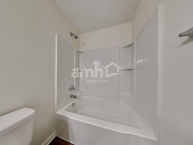 Building Photo - 120 E Jayce Way