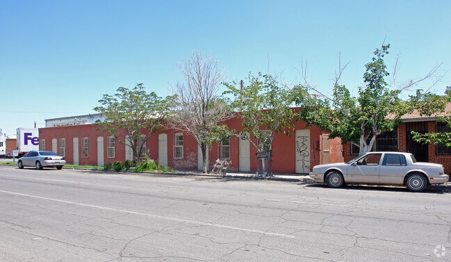 Primary Photo - 2310 Magoffin Ave