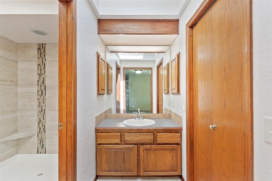 Building Photo - 3883 N Tumbleweed Pl