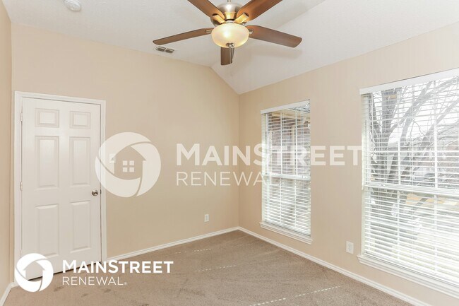 Building Photo - 719 E Grubb Dr