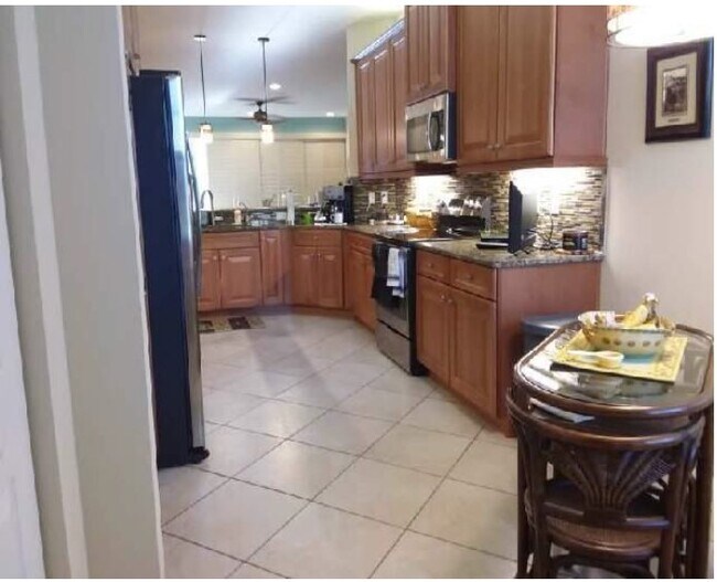 Building Photo - 15617 Aurora Lake Cir