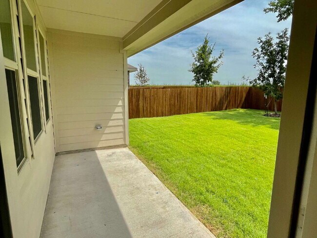 Building Photo - McKinney, TX Preserve at Honey Creek! Gorg...