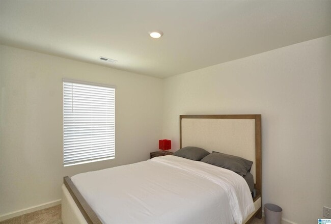 Building Photo - 6558 Creek Cir