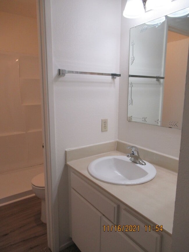 Building Photo - Upgraded Casa La Canda Townhome