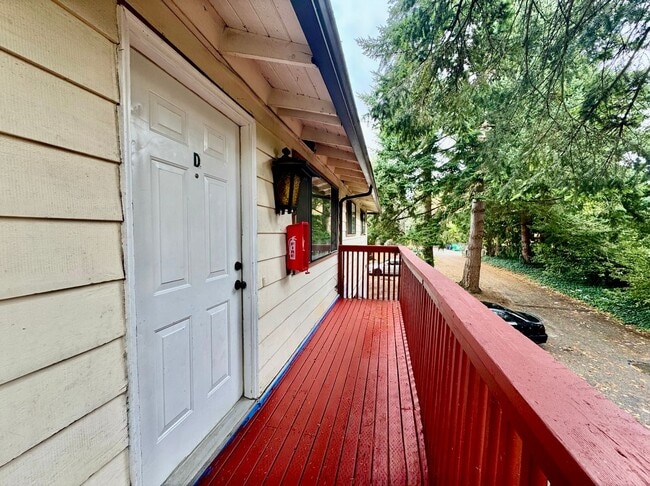 Building Photo - Move-In Special! Rent Ready 2-Bedroom 1 Ba...