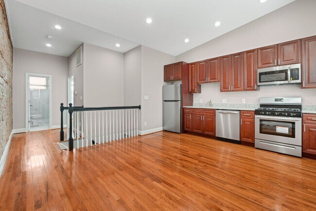 Building Photo - 3015 N Calvert St