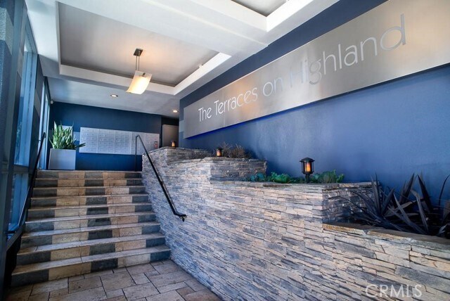 Building Photo - 1940 Highland Ave