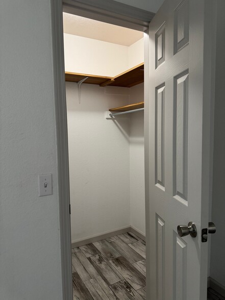 Building Photo - 3393 Green Briar Cir