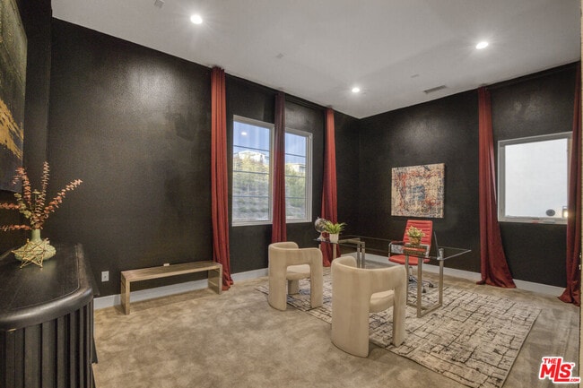 Building Photo - 20248 Willoughby Ln