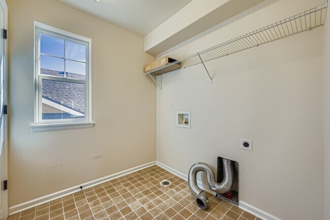 Building Photo - 22411 E Chenango Dr
