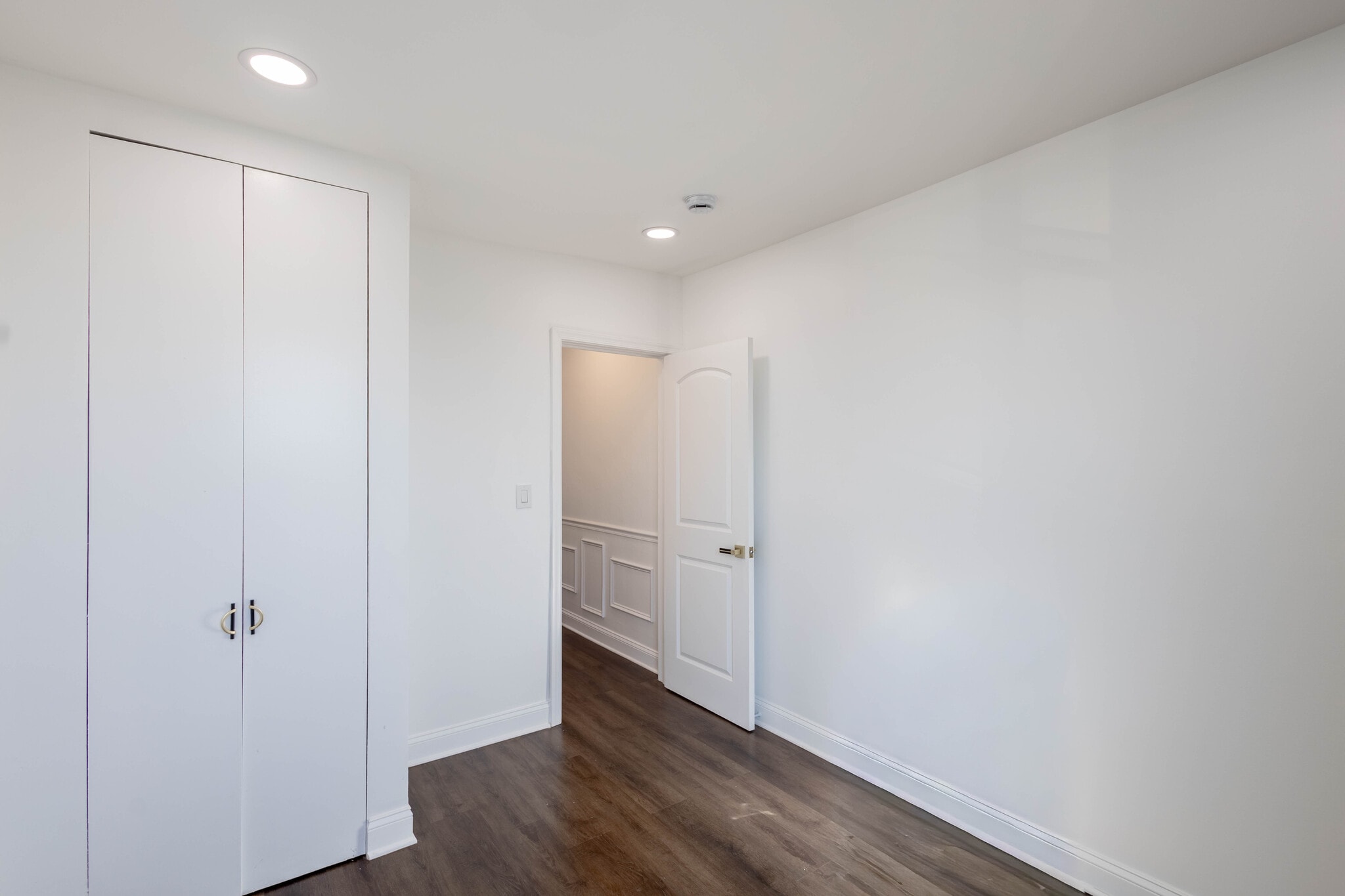 Building Photo - 3205 E Monument St