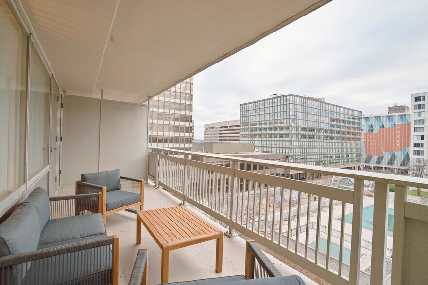 Building Photo - 2111 Richmond Hwy