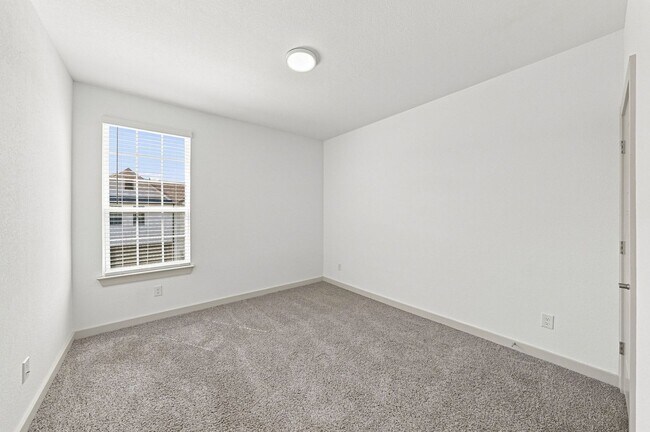 Building Photo - 1652 Jessica Dr