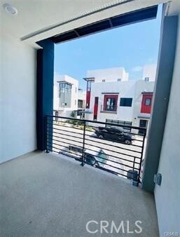 Building Photo - 402 Transport