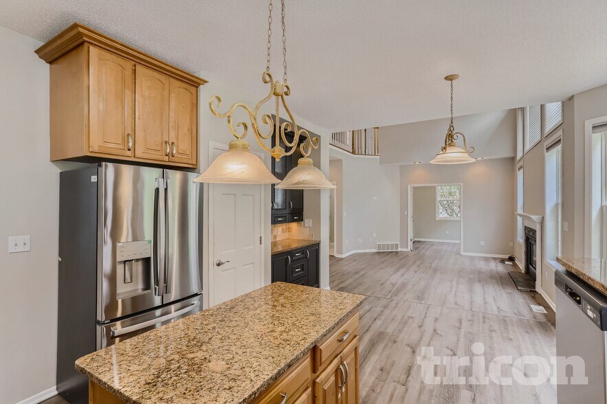 Building Photo - 15012 Viewcrest Ln