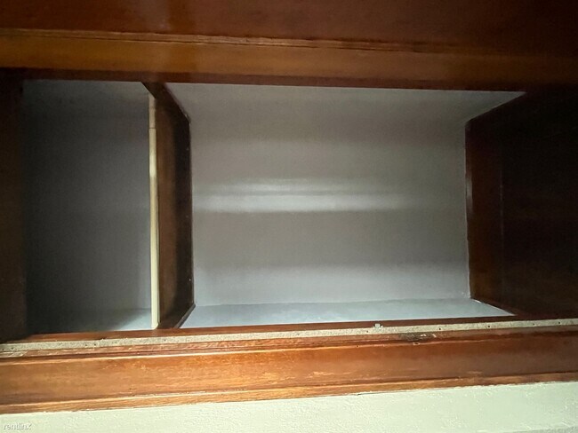 Building Photo - 3 br, 1.5 bath House - 529 Theo Moll Dr