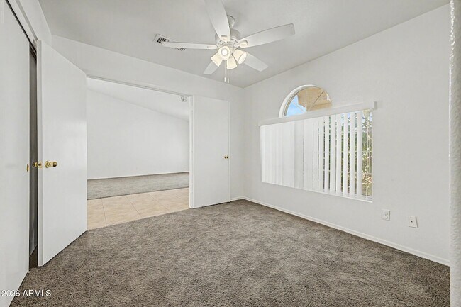 Building Photo - 851 W Palo Verde St