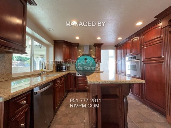 Building Photo - 21498 Townsendia Ave