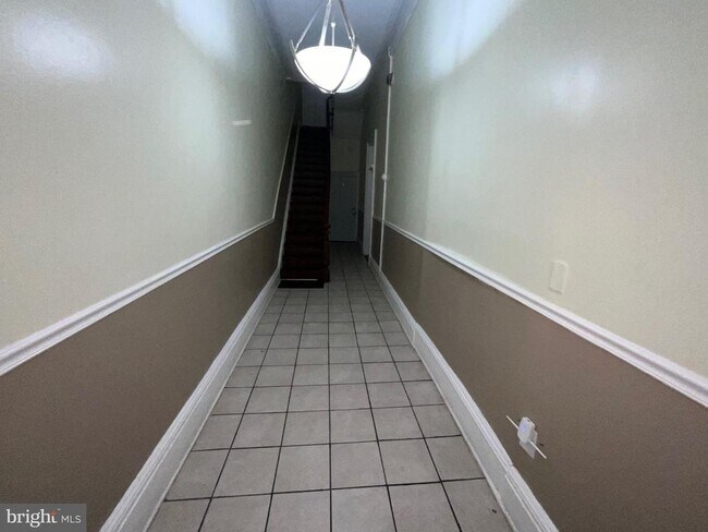Building Photo - 1407 McCulloh St