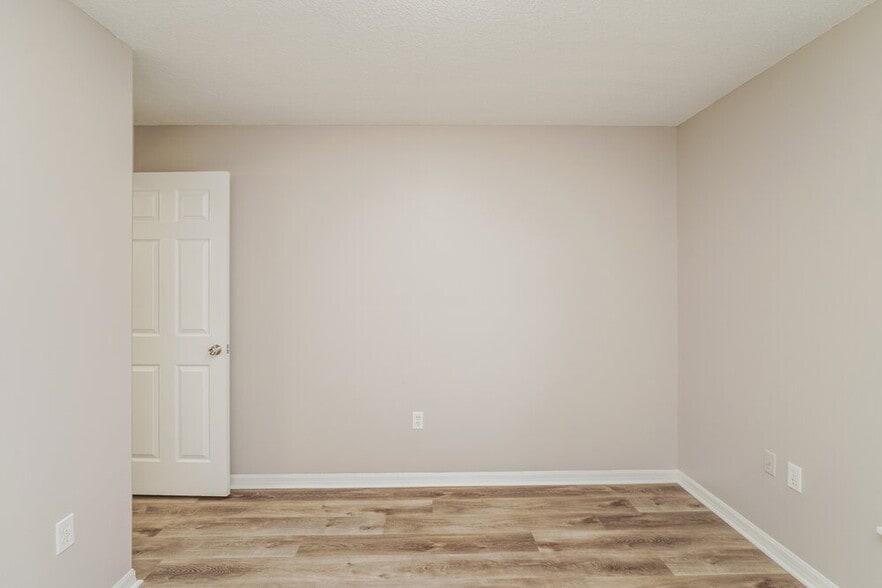 Building Photo - 459 Flamingo Ct