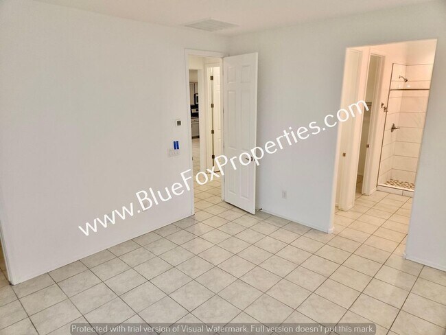 Building Photo - 10897 W Sarabella Dr