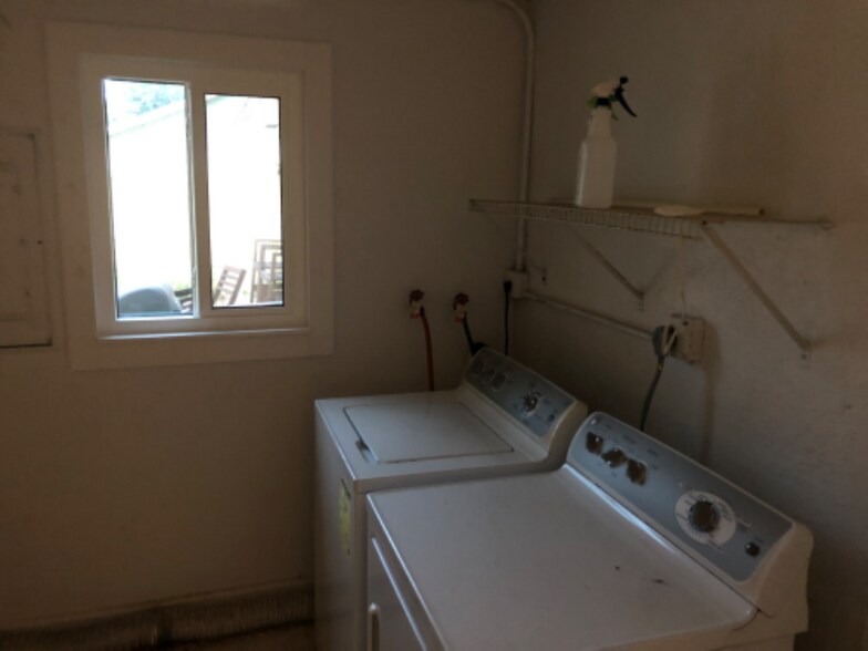 Building Photo - 3656 E Forge Rd