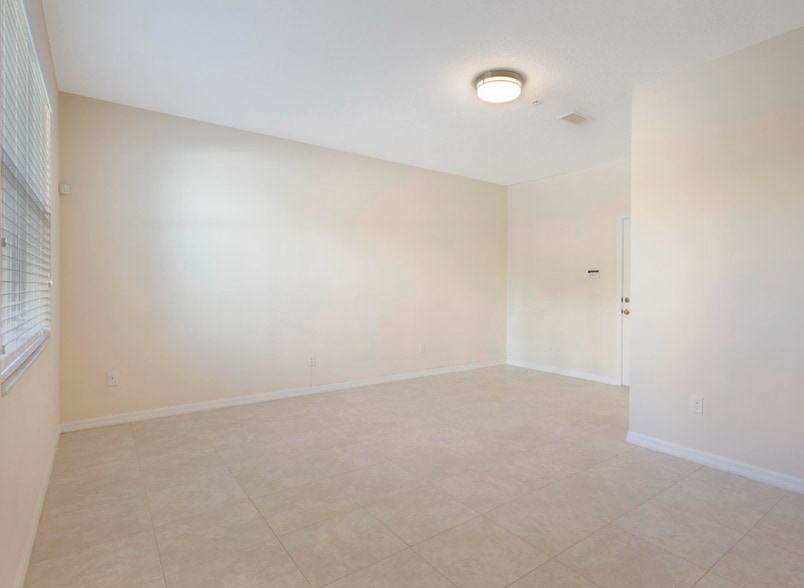 Building Photo - 1247 Via de Fossi