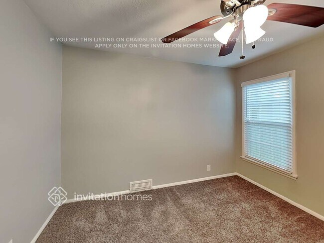 Building Photo - 3820 Norton Dr