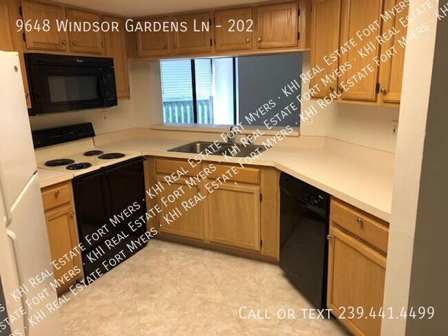 Building Photo - 9648 Windsor Gardens Ln