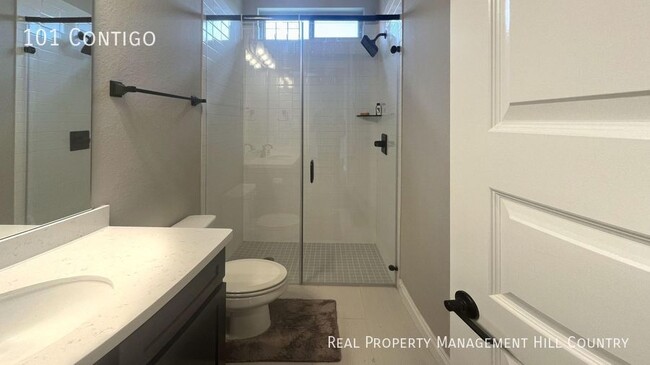 Building Photo - 101 Contigo-