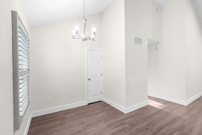 Building Photo - LIVE CLOSE TO THE ACTION — Modern 3-Bedroom Rental in Charlotte’s Reid Park!