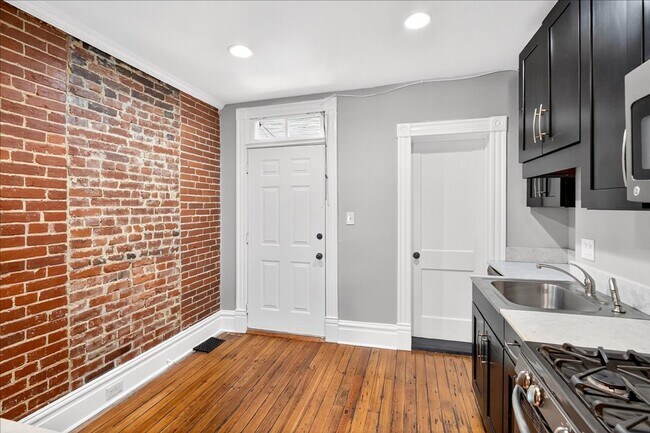 Building Photo - 2228 Gravois Ave